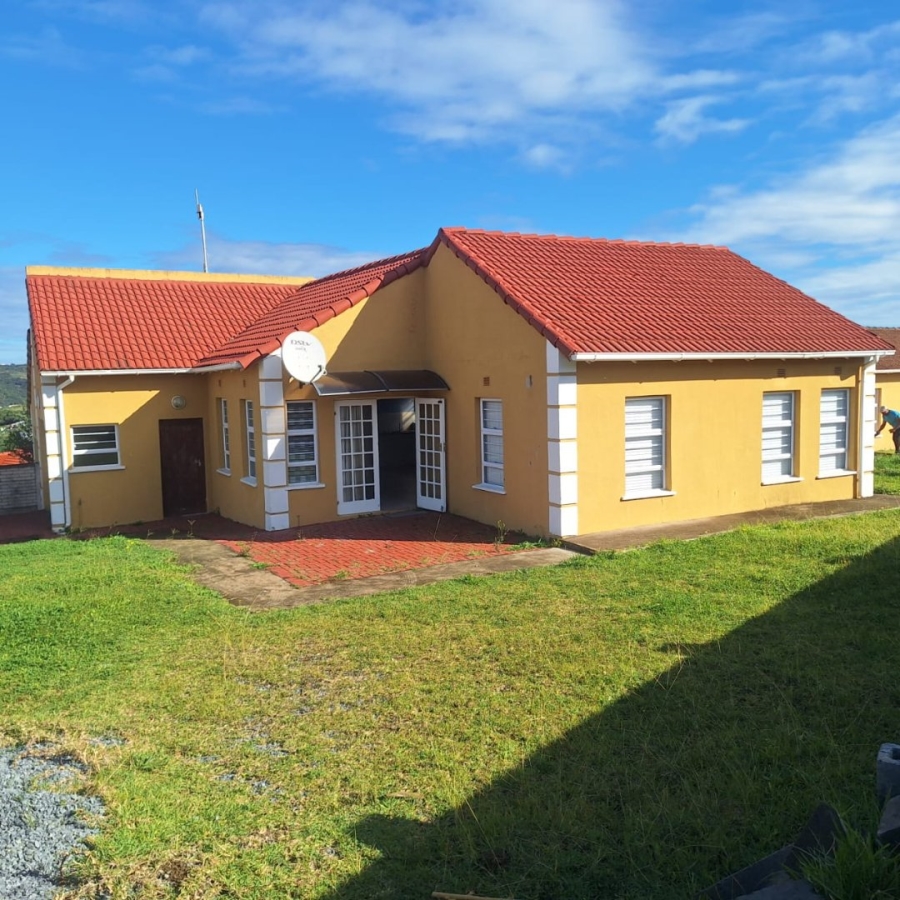 2 Bedroom Property for Sale in Beacon Bay Eastern Cape